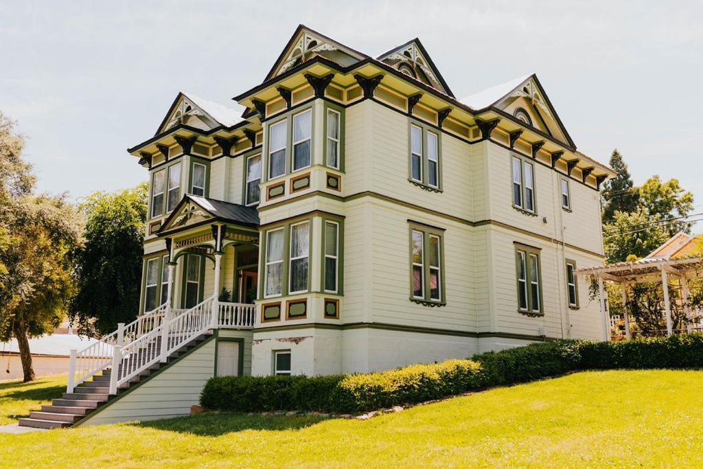 Royal Olive Manor Bed and Breakfast Sonora Exteriör bild
